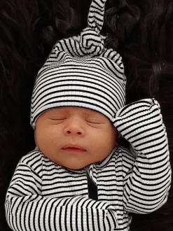 Black Stripe / Organic Ribbed Beanie