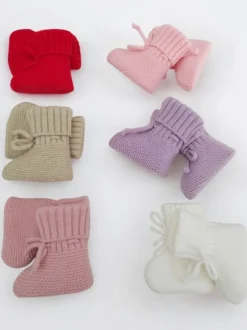 Knit Booties, Amour