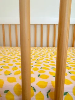 Lemon Sorbet / Muslin Crib Sheet